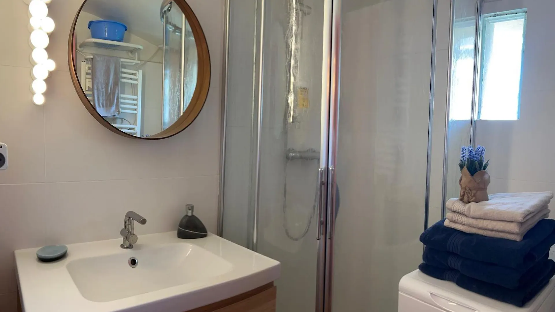 Hypercenter Lovely Duplex With Terrace Clim Wifi Aix-en-Provence 0*,